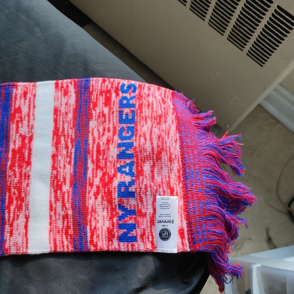 NY Rangers scarf - Picture 3 of 3
